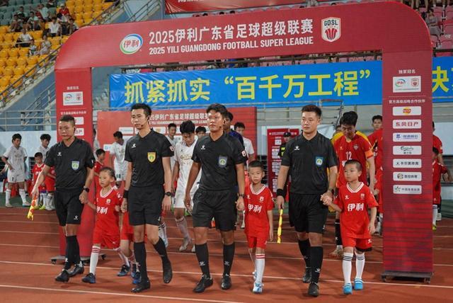 开云体育入口-梅州强民1∶1广东蜀地红！广东“省超”十六强第一轮火热进行