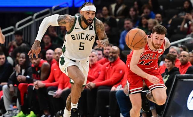 开云体育在线-为何底薪加盟雄鹿？小特伦特：能搭档两位75大巨星