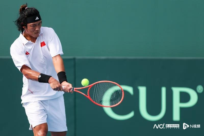 开云体育在线-张之臻、小布抵达南沙，队长吴迪：中国队尽全力展示好状态